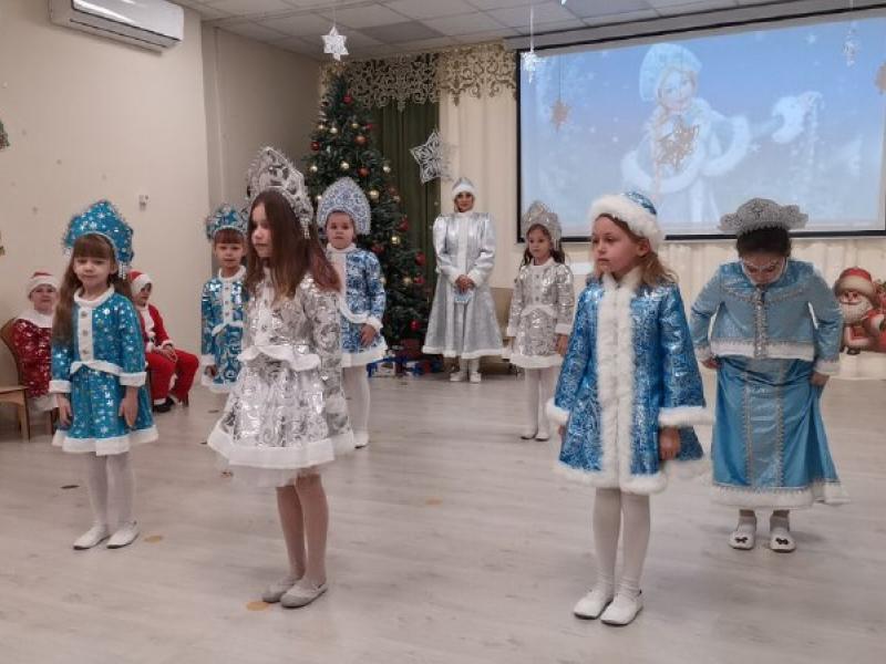 Прекрасные Снегурочки!